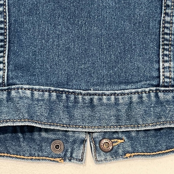 Girls GAP Jean jacket (like new) - Picture 10 of 10